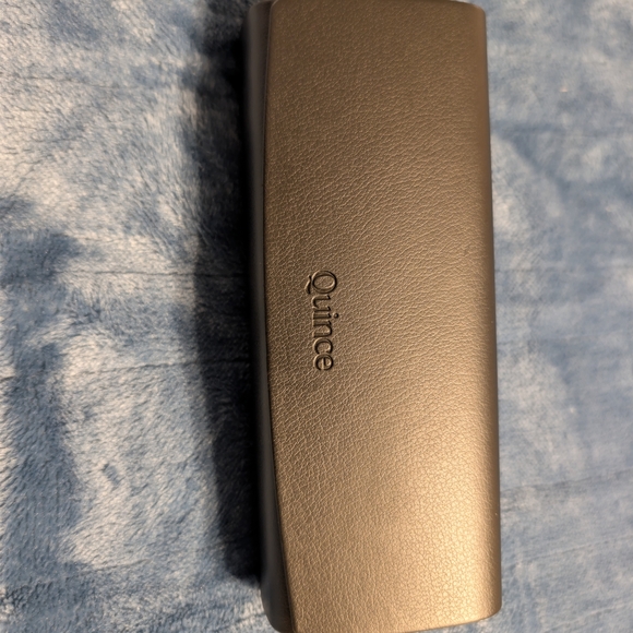 Quince Accessories - Quince Black Hardshell Eyeglass Sunglasses Case Soft Lined